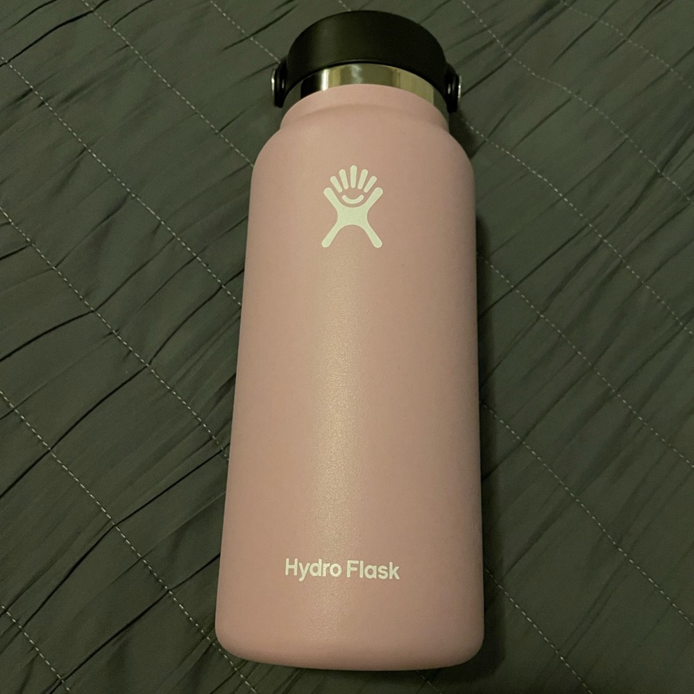 Lilac 32 oz Hydroflask